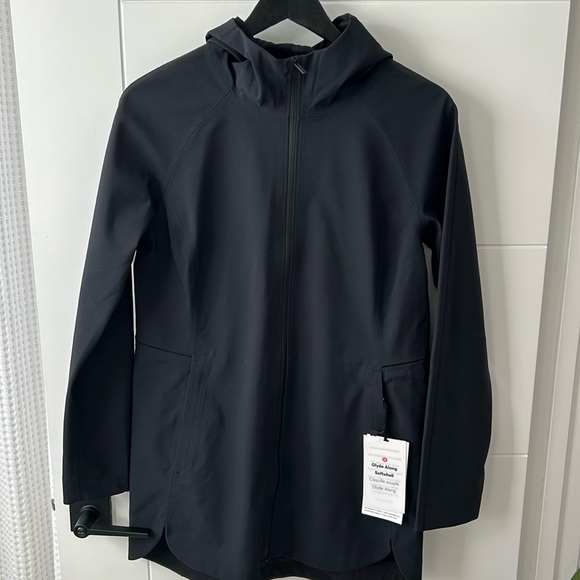 Lululemon Softshell Jacket - Picture 4 of 10